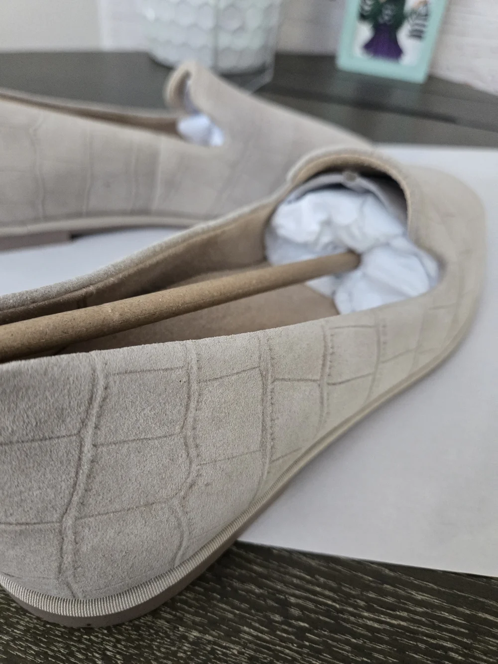 NWOB Vionic Milla Loafers Women's 7.5 Beige Suede Slip On Comfort Flats